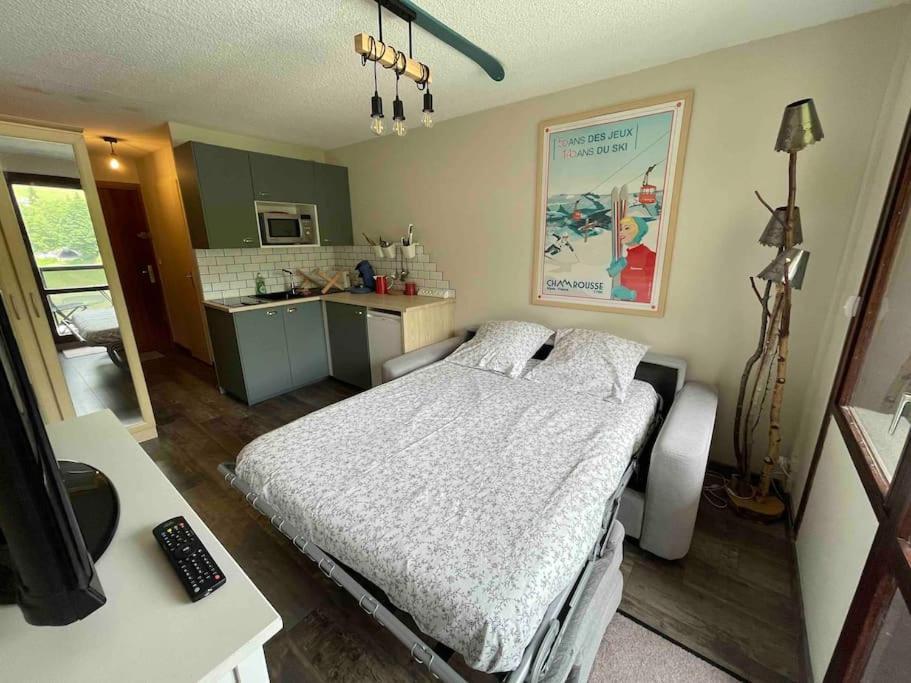 Studio Refait A Neuf Avec Balcon - Famille - Parking Couvert Chamrousse Ngoại thất bức ảnh
