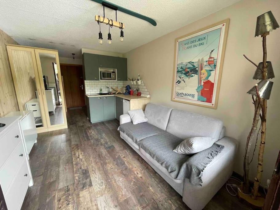 Studio Refait A Neuf Avec Balcon - Famille - Parking Couvert Chamrousse Ngoại thất bức ảnh