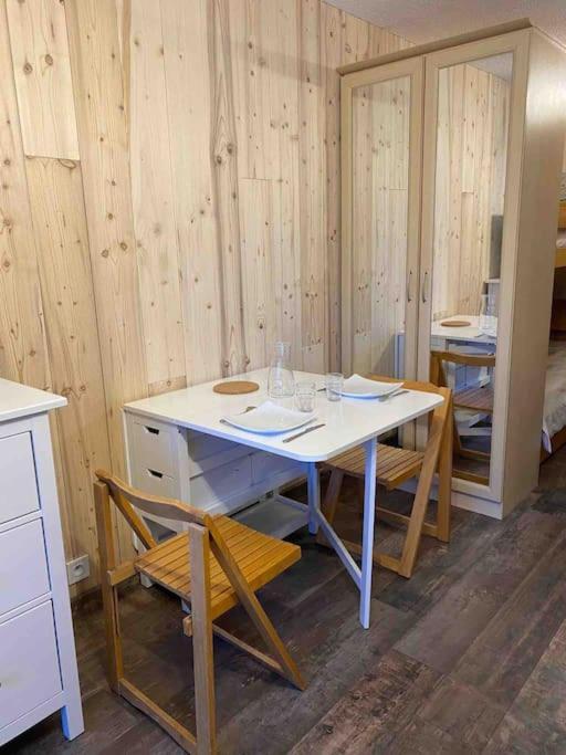Studio Refait A Neuf Avec Balcon - Famille - Parking Couvert Chamrousse Ngoại thất bức ảnh