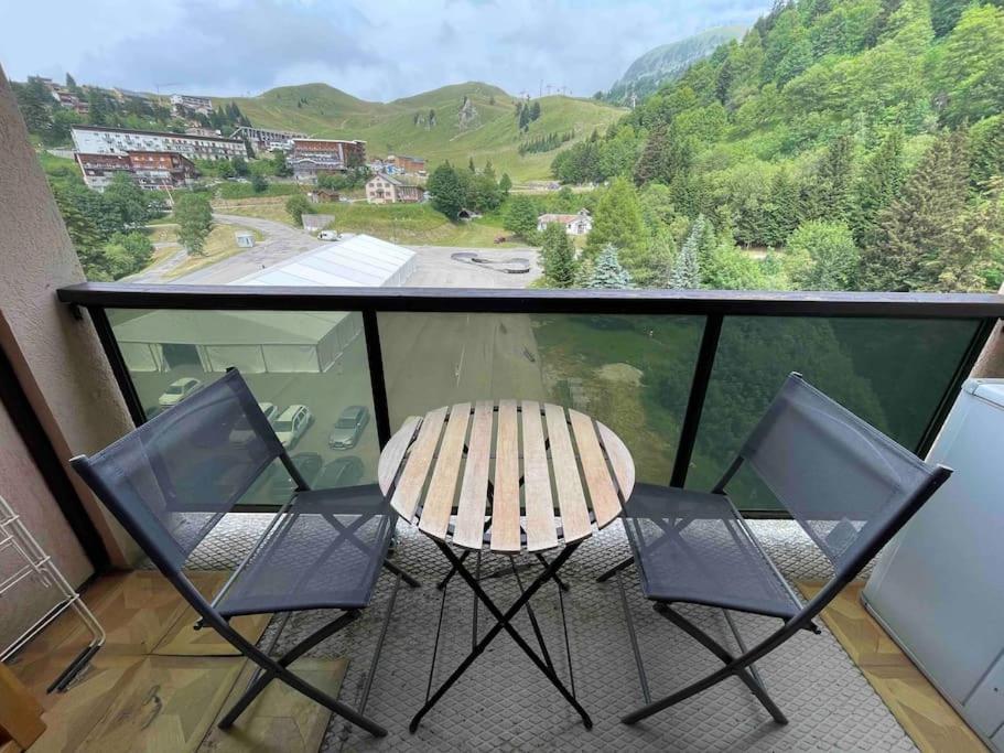 Studio Refait A Neuf Avec Balcon - Famille - Parking Couvert Chamrousse Ngoại thất bức ảnh